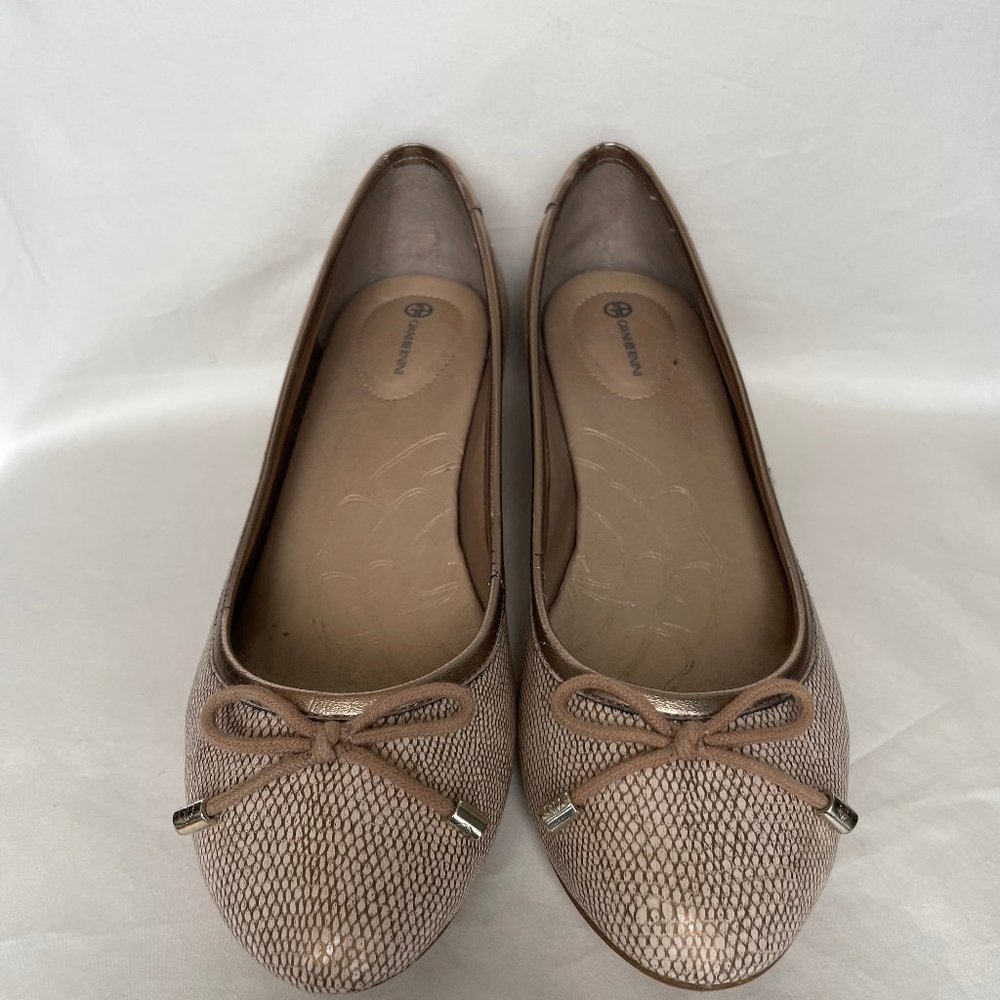 Giani Bernini Chunky Heel with Nude Bow Accent